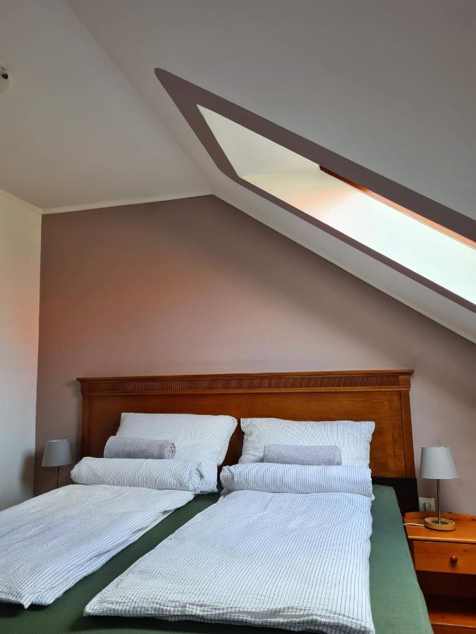 Bed and Breakfast Palantir Panzio Miskolc Exterior foto