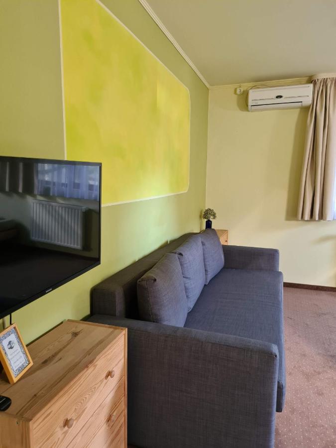 Bed and Breakfast Palantir Panzio Miskolc Exterior foto